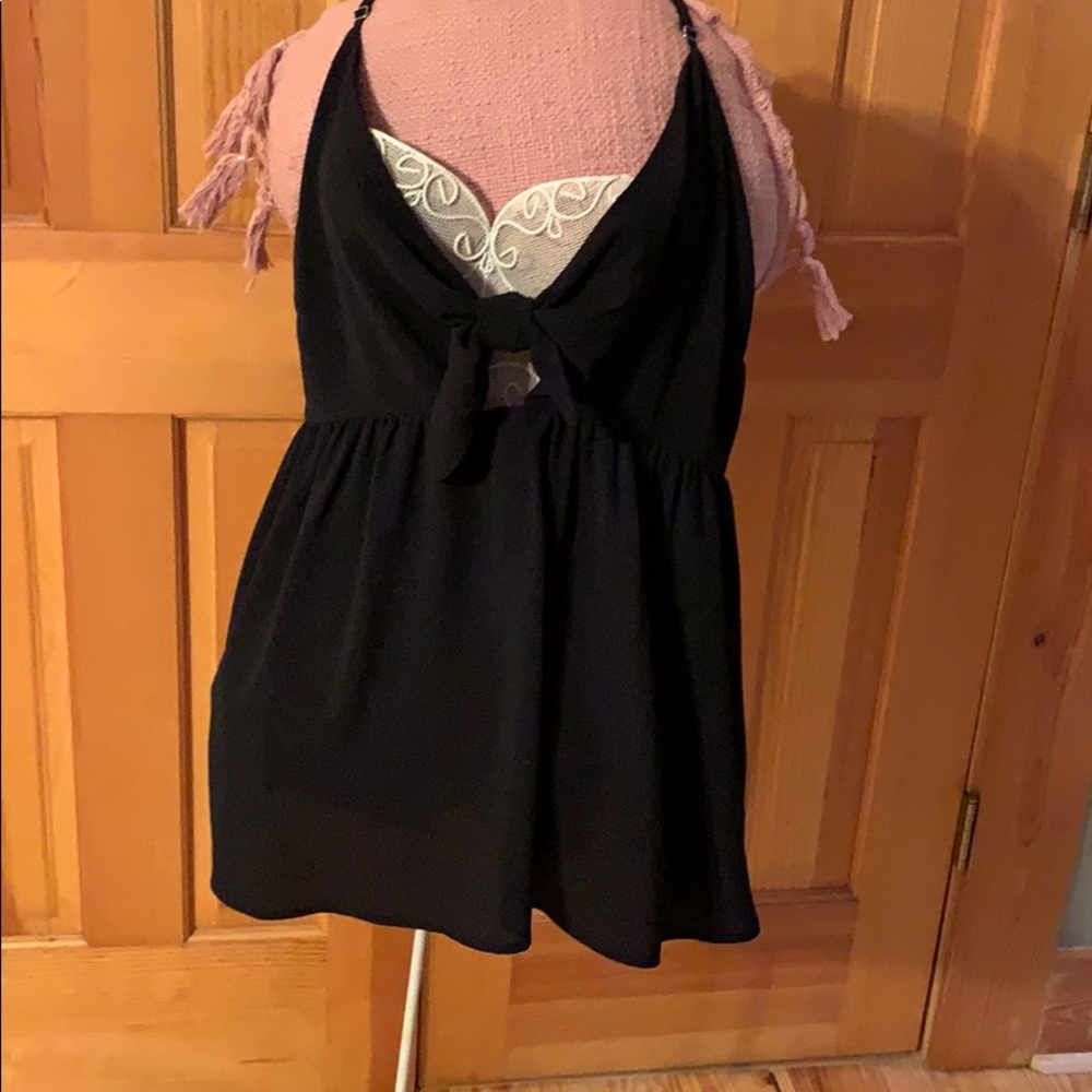 Flowwy black tank top